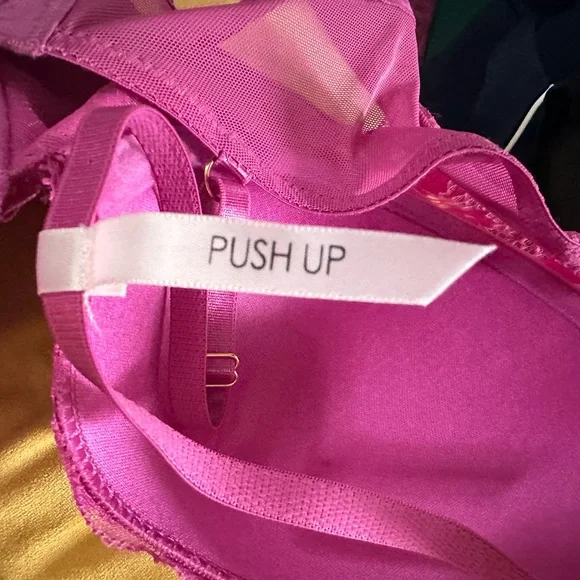 Bra set - Picture 3 of 5